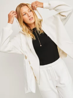 COZZY - BASICS Sweat-shirt à capuche avec cordon et zip Blanc