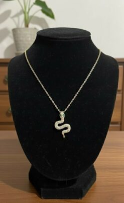 Maison Accessoire - Collier doré a motif serpent a strasse