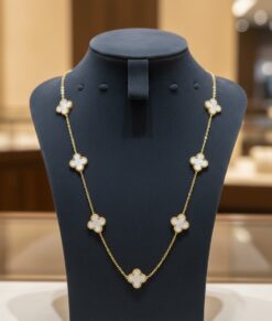 Maison Accessoire - Collier doré à trèfle blanc